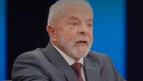 Lula admite esquema na Petrobras, erro de Dilma e diz ter ciúme de Alckmin