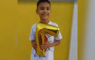 menino de 8 anos morre esfaqueado pelo padrasto ao defender a mãe