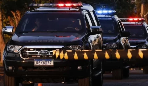 Moraes determina buscas em endereços de empresários que falaram em golpe pelo WhatsApp