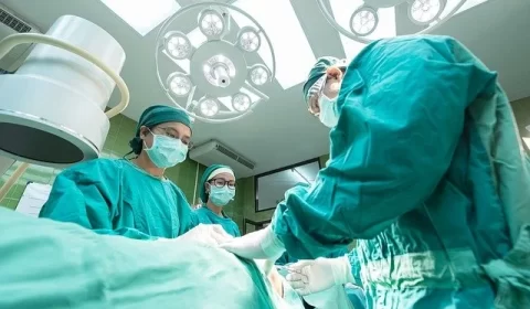 Novo piso salarial de enfermagem é sancionado por Bolsonaro