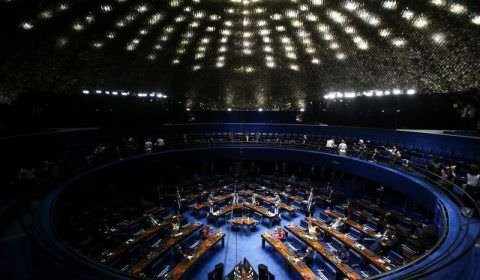 Senado aprova MP que regulamenta o teletrabalho e muda regras do auxílio-alimentação