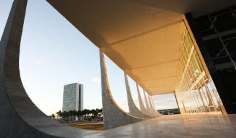 STF recebe denúncia contra deputado federal Loester Trutis por comunicação falsa de crime