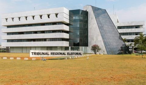 TRE quer impedir foto na urna com turbante, diz candidata a deputada