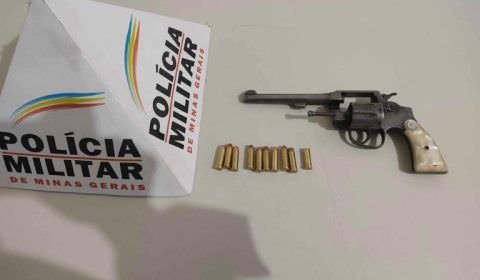 Adolescente de 15 anos dispara arma acidentalmente e fere rapaz