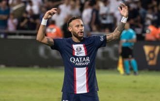 "Artista", "trabalha para a equipe"; Técnico do PSG não poupa em elogios para Neymar
