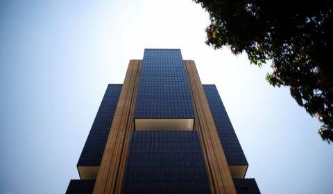 Banco Master tinha R$ 4 milhões em caixa antes da liquidação, diz BC