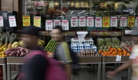 Brasil tem segundo mês de deflação em agosto, com queda de 0,36%, diz IBGE
