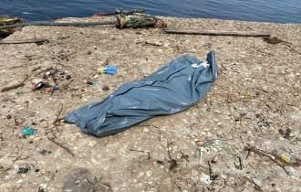 Corpo de homem é encontrado boiando em rio no bairro Educandos, em Manaus