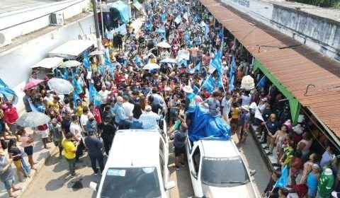 Em Anori, Wilson faz caminhada e fala de avanços em obras e na produção rural