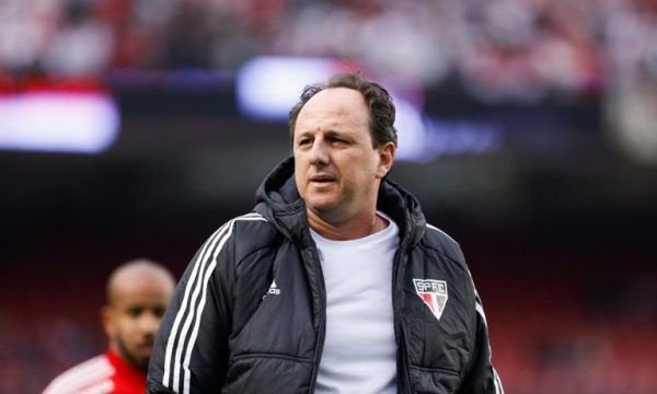 Casares bate o martelo sobre a demissão de Rogério Ceni do São Paulo