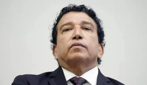 STF forma maioria para tornar Magno Malta réu por calúnia contra Barroso