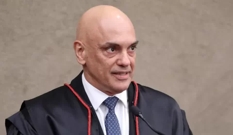 Moraes proíbe qualquer contato de Mauro Cid com Bolsonaro e Michelle