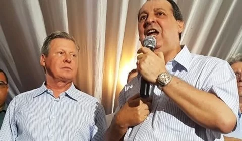 TRE-AM indefere representação de Omar Aziz contra Arthur Neto