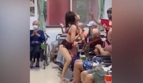 Vídeo: A pipa do vovô vai subir? Abrigo contrata strippers para divertir idosos