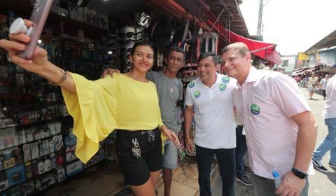 Wilson Lima e Marcos Rotta garantem reforma da Feira do Manoa, em caminhada na zona norte