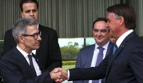 Governador reeleito de MG declara apoio à candidatura de Bolsonaro