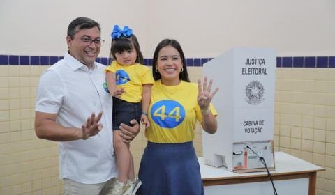 "A gente confia na decisão do povo", diz Wilson Lima ao votar neste domingo