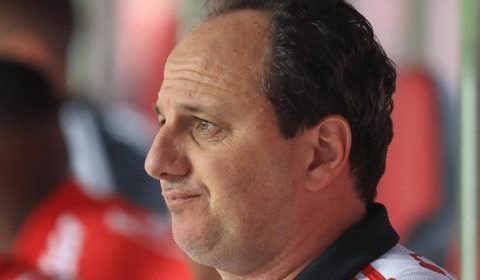 Após Ceni entregar o cargo, novo problema vem à tona e bastidores esquentam no São Paulo