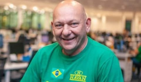 ‘Atrase salário, demita professores’, diz áudio atribuído a Luciano Hang