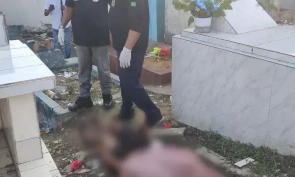 Professora é encontrada morta nos fundos de residência no bairro União