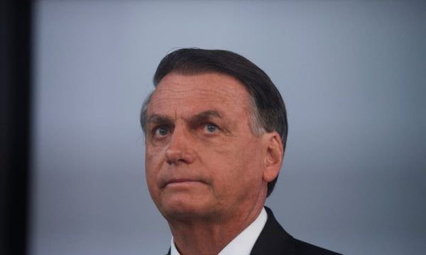 “Cadê o Bolsonaro”: Silêncio do presidente após derrota é comentado nas redes sociais
