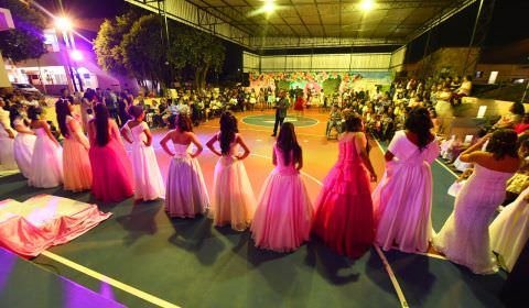 Debutantes: baile de jovens acolhidas pela Casa Mamãe Margarida será dia 20