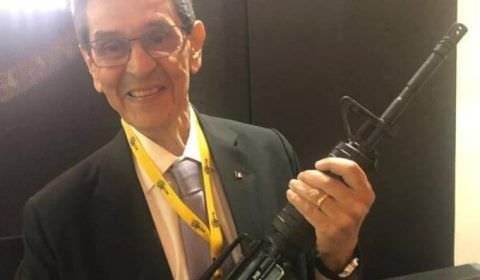 'Enlouquecido', Roberto Jefferson diz que não atirou para pegar em policial federal (Veja o vídeo)