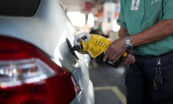 Etanol mostra vantagem sobre a gasolina em quatro estados e no DF