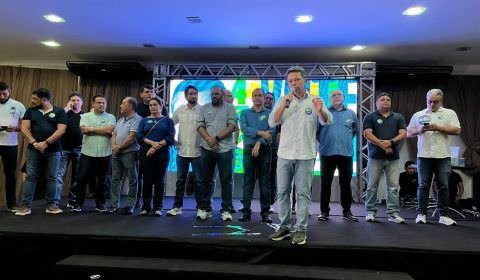 Mais da metade dos vereadores de Manaus declara apoio à chapa Wilson e Tadeu de Souza