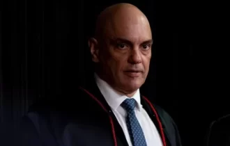 Moraes dá 24h para Bolsonaro exibir provas de inserções irregulares