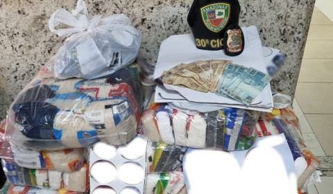 PF apreende de cesta básica a dinheiro durante eleição