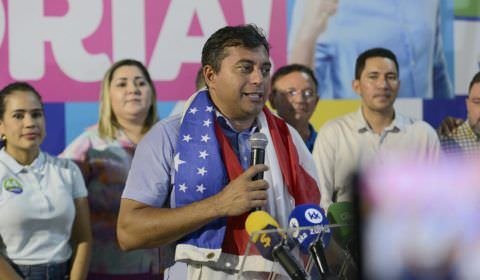 Povo deu recado firme sobre o que quer para os próximos quatro anos, diz Wilson em comício com 10 mil apoiadores