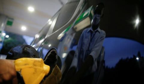 Preço do diesel nos postos do Brasil recua mais de 2% em outubro, diz Ticket Log