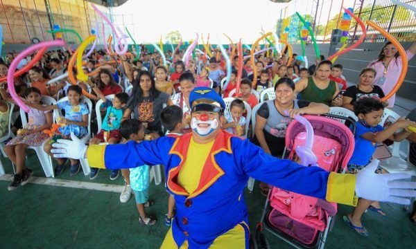Prefeitura de Manaus leva o projeto Circo na Escola para a zona norte da capital