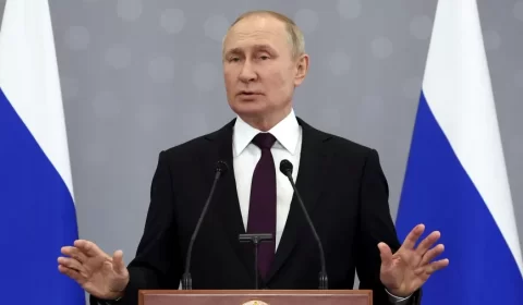 Putin foge de pergunta sobre eleições: 'Boa relação com Lula e Bolsonaro'