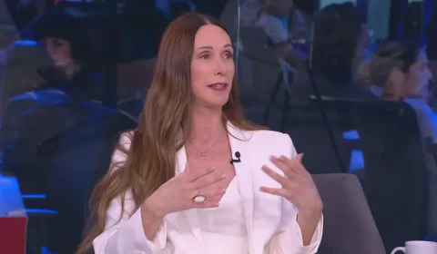 Religião é pauta paralela que está tomando conta da campanha, diz especialista