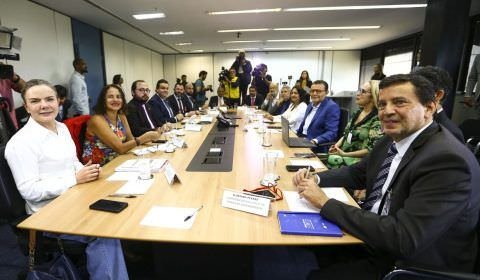 PEC da Transição será adiada para a próxima semana