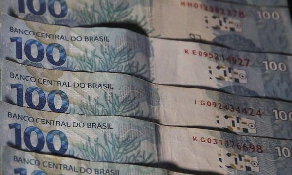 Arrecadação federal atinge R$ 205,47 bilhões em outubro