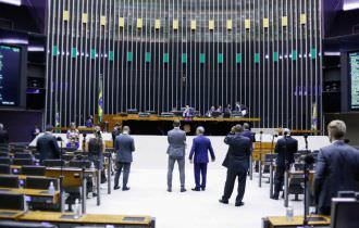 Câmara dos Deputadas realiza sessão de votação nesta segunda-feira