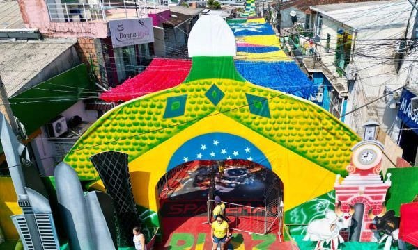 Com apoio da Prefeitura de Manaus, ruas decoradas terão a maior Copa de todos os tempos