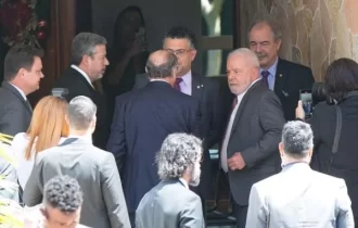 Em Brasília, Lula se reúne com Arthur Lira na residência da Câmara