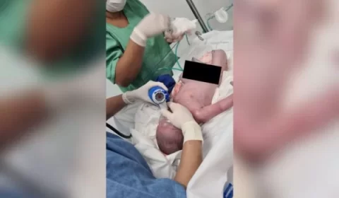 Médico denunciado por morte de bebê é afastado de hospital onde atendia