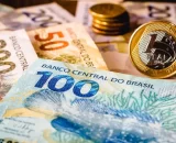 Prévia da inflação oficial cai pela metade e fecha outubro em 0,32%