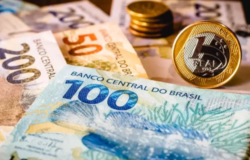 Prévia da inflação oficial cai pela metade e fecha outubro em 0,32%