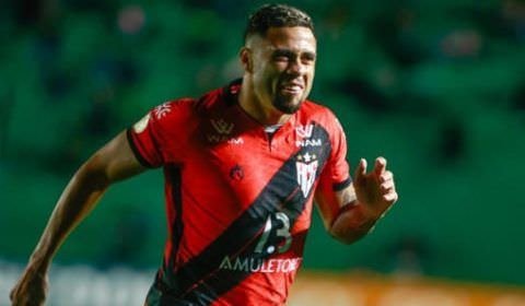 “Tem interesse nos três atletas”; São Paulo não para em Léo Pereira e mira mais dois destaques do futebol goiano