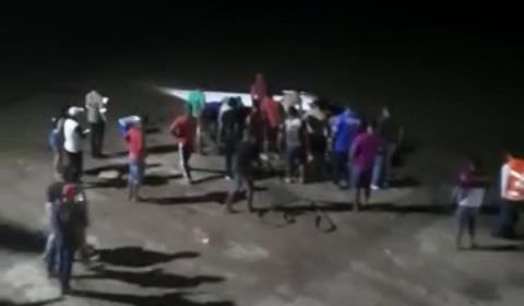 TRAGÉDIA: cinco morrem após ônibus cair no rio com problemas no freio