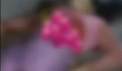 Vídeo: Jovem é jogada do carro e executada em ramal de Manaus