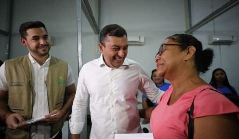 Servidores do Amazonas começam a receber 2ª parcela do 13º