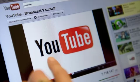 YouTube anuncia exclusão de vídeos que contestam eleição