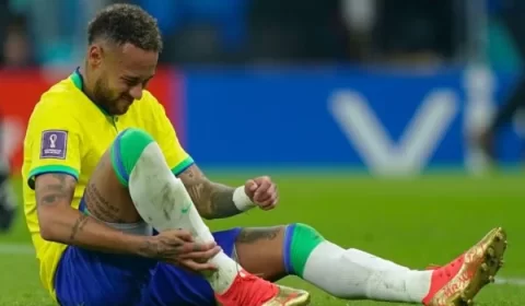 Zagueiro que machucou Neymar recebeu o apelido de El Loco por Higuaín